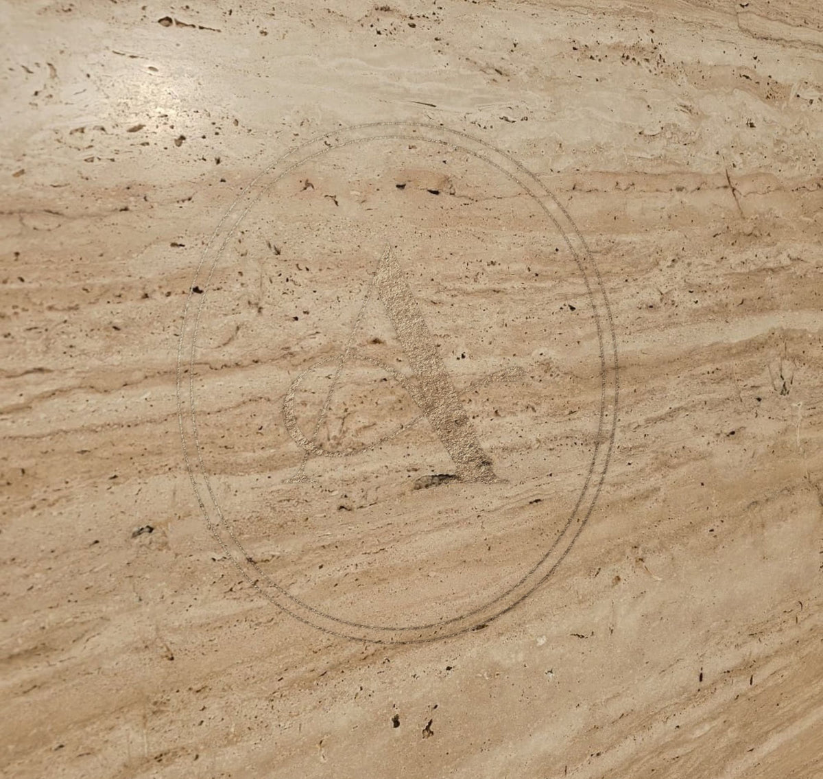 LIGHT TRAVERTINE 2CM HONED