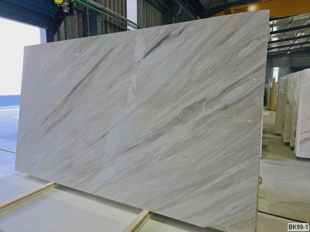 AJAX GOLD 2CM HONED
