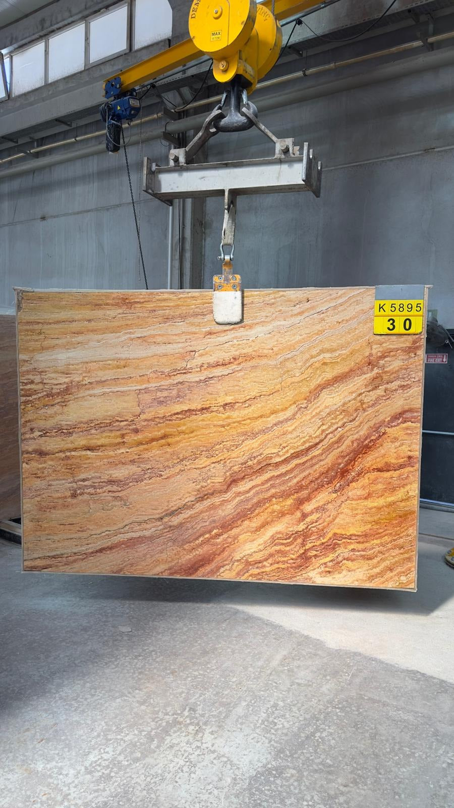 AUTUM TRAVERTINE 2CM POLISHED