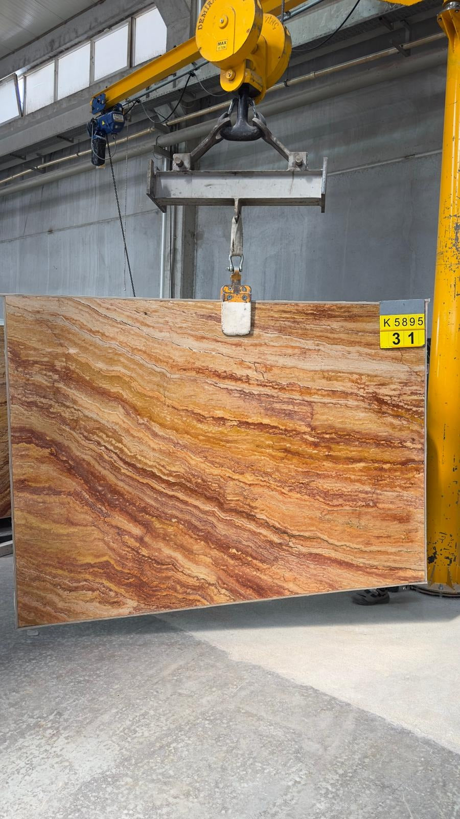 AUTUM TRAVERTINE 2CM POLISHED