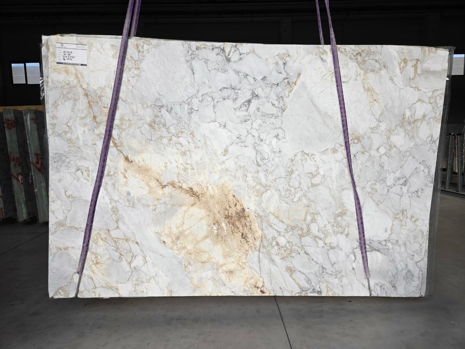 PIETRA SANTA 2CM HONED