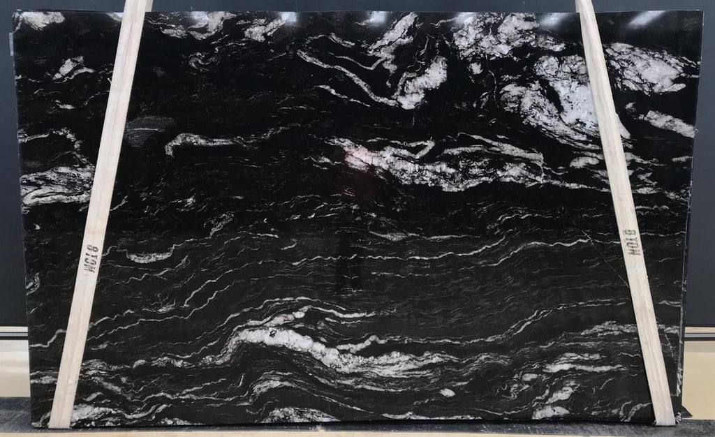 TITANIUM WHITE 3CM LEATHERED