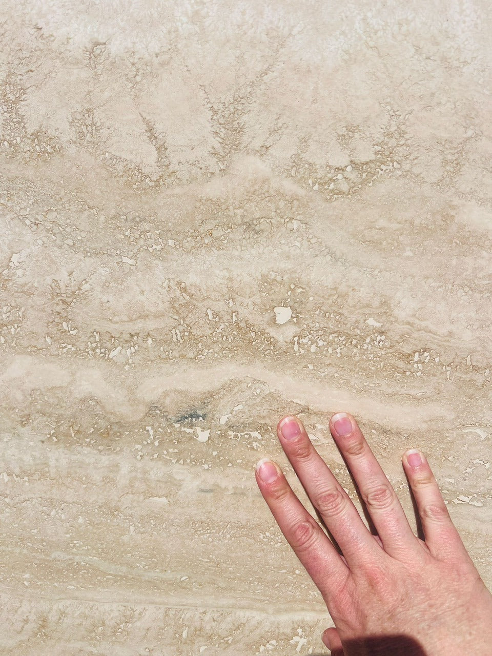 LIGHT TRAVERTINE 2CM HONED