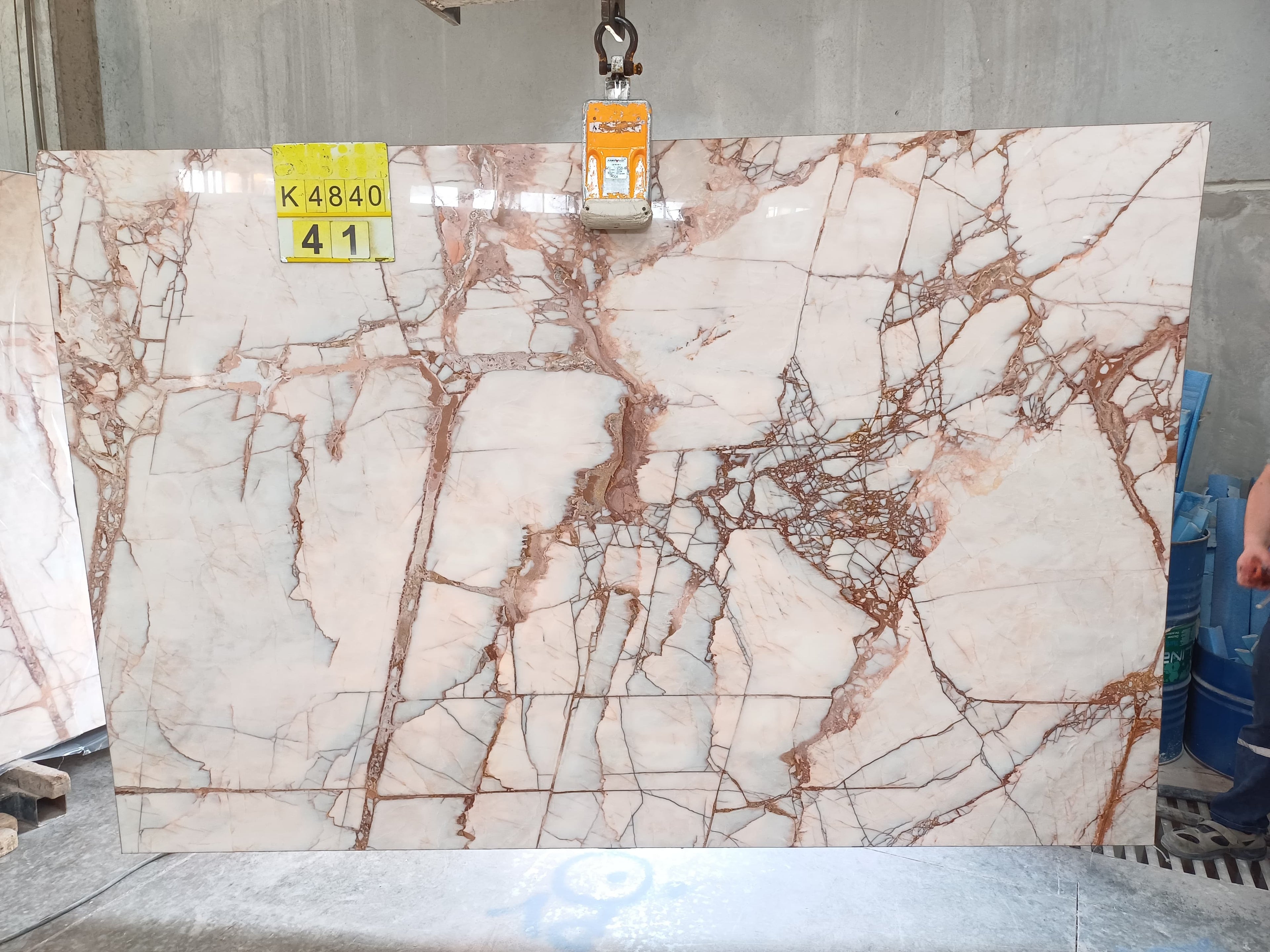 VICTORIA PINK 2CM POLISHED