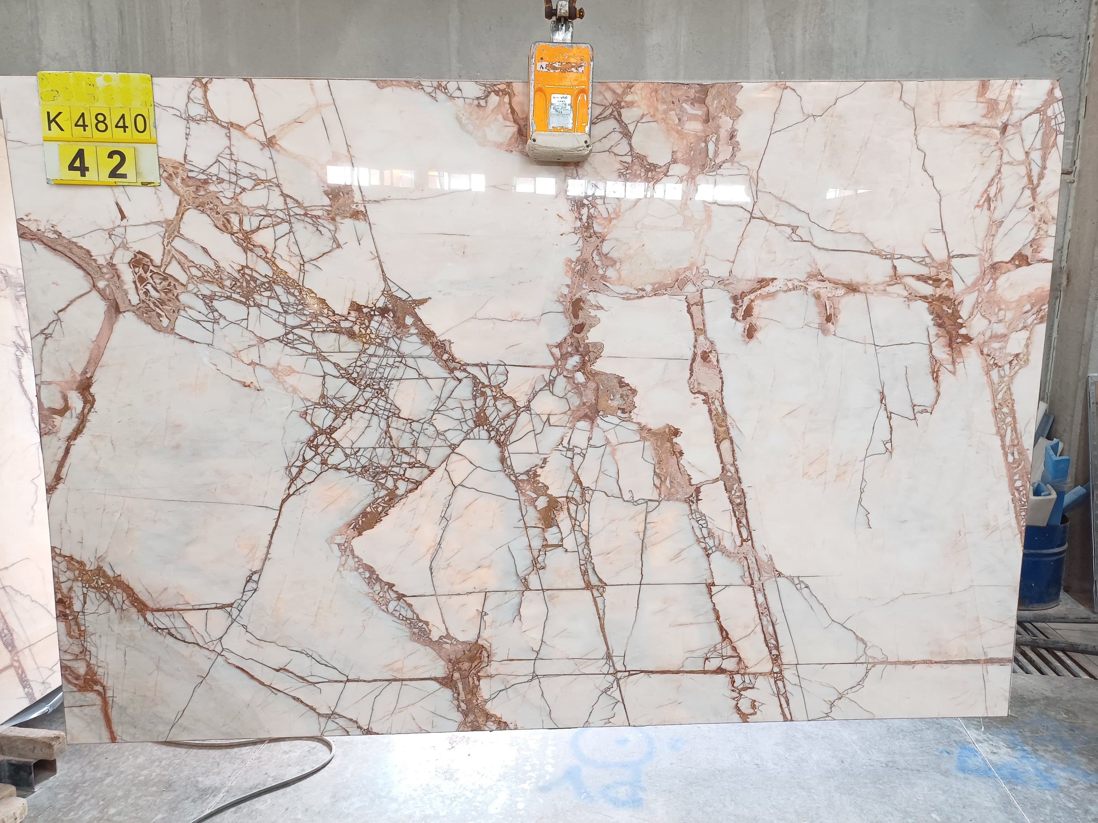 VICTORIA PINK 2CM POLISHED
